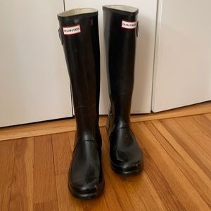 Black hunter rain boots